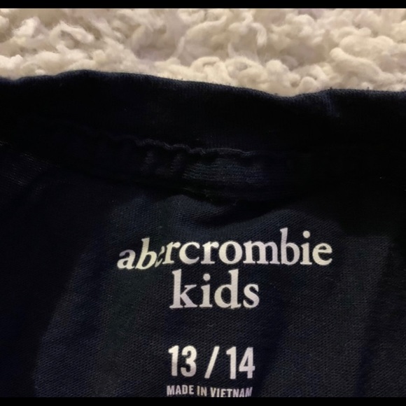 Kids Tank-top shirt.. size 13/14 - Picture 2 of 2